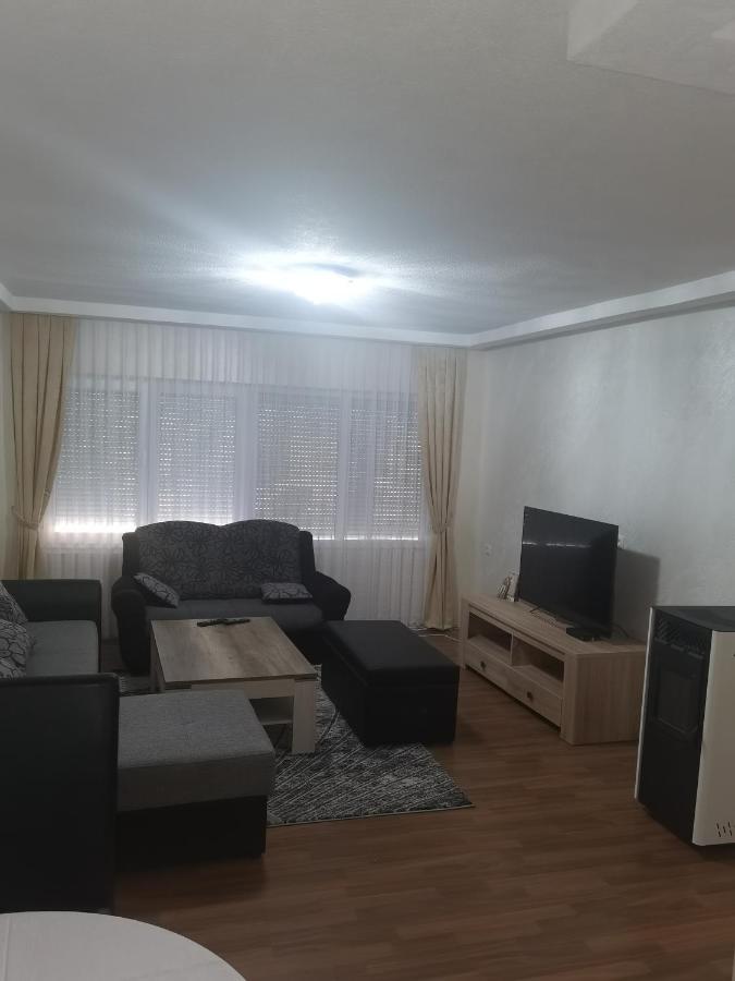 Anja Apartman Bosanski Samac Екстериор снимка