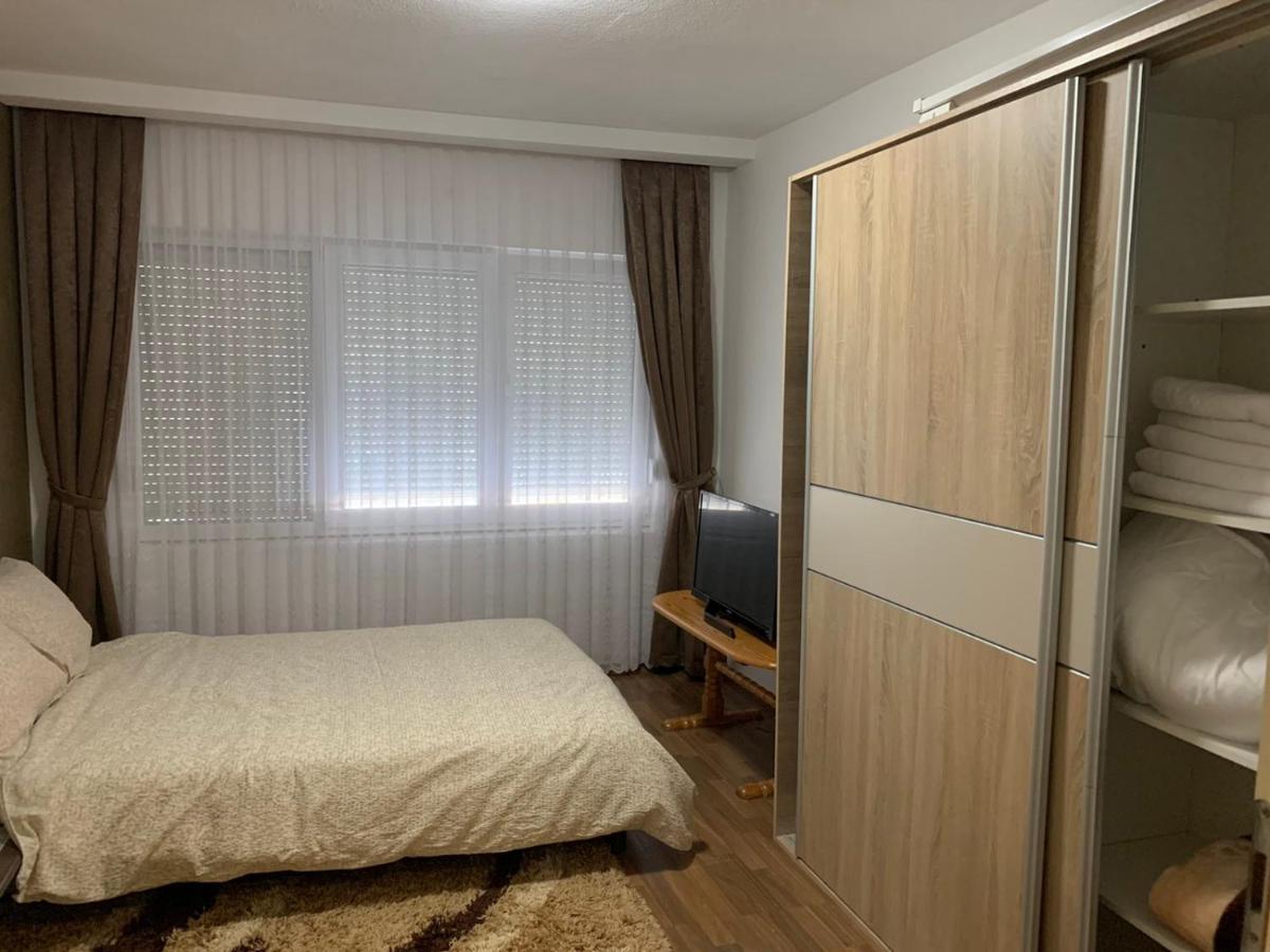 Anja Apartman Bosanski Samac Екстериор снимка